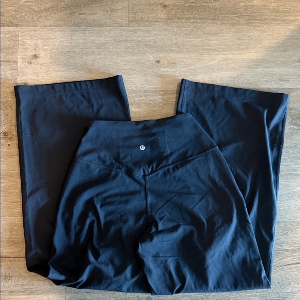 lululemon athletica Black Wide Leg Pants - Picture 3 of 8